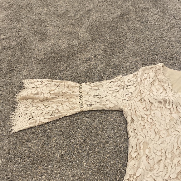 Francesca’s Dress - Picture 3 of 8